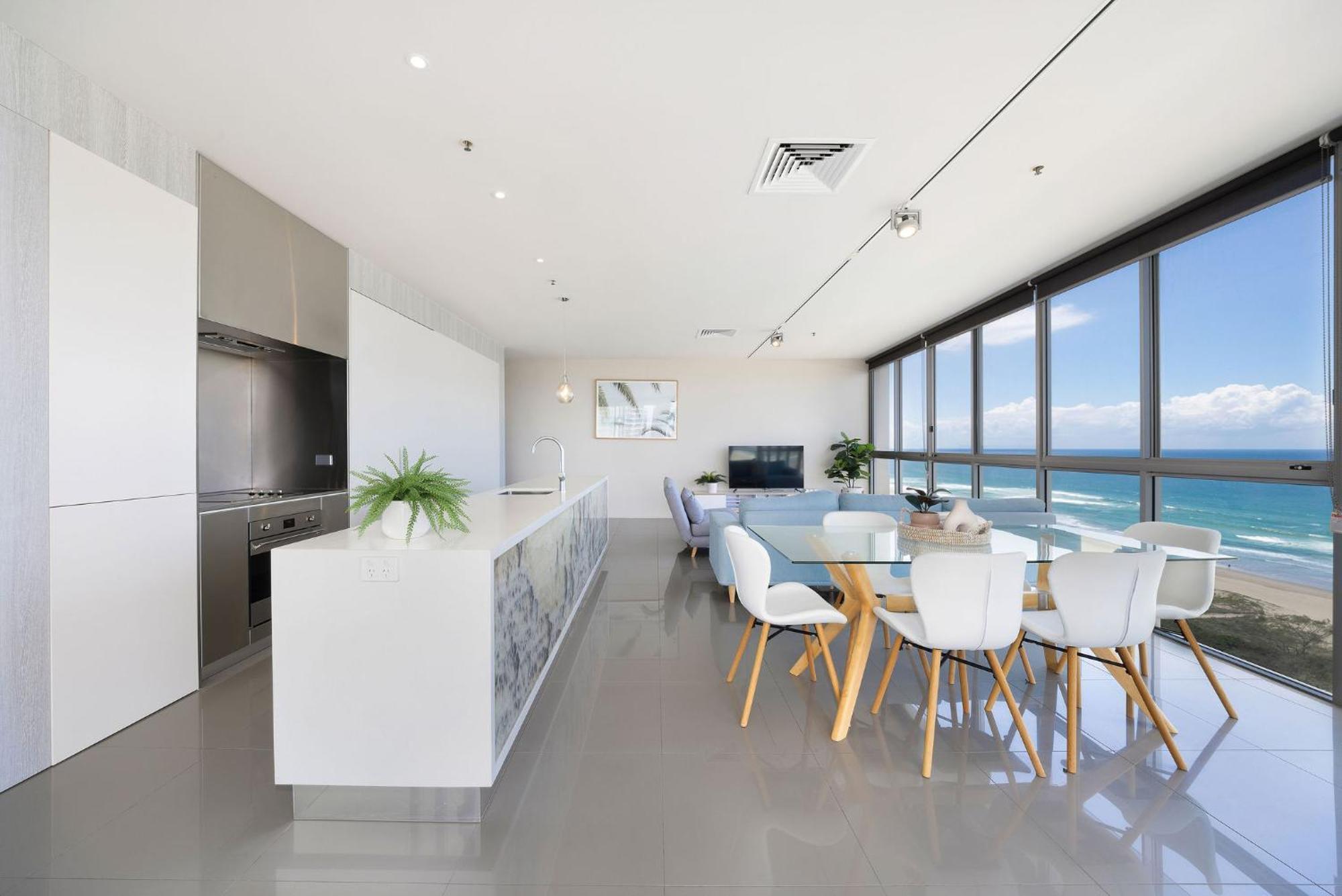 Ultiqa Air On Broadbeach Gold Coast Esterno foto