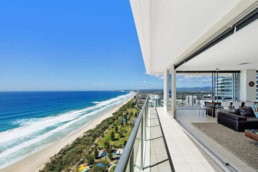 Ultiqa Air On Broadbeach Gold Coast Esterno foto