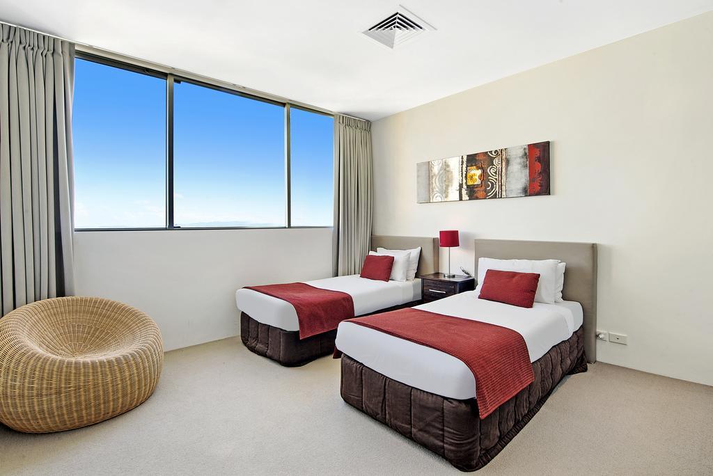 Ultiqa Air On Broadbeach Gold Coast Esterno foto