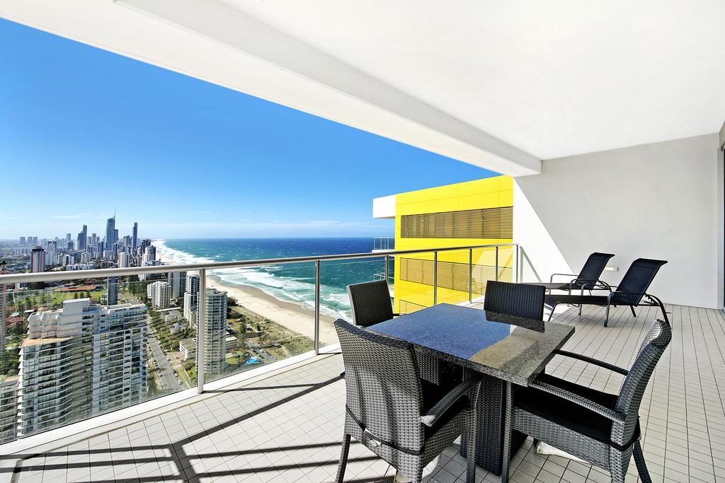 Ultiqa Air On Broadbeach Gold Coast Esterno foto