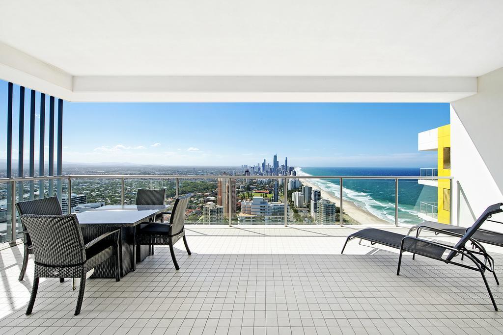 Ultiqa Air On Broadbeach Gold Coast Esterno foto